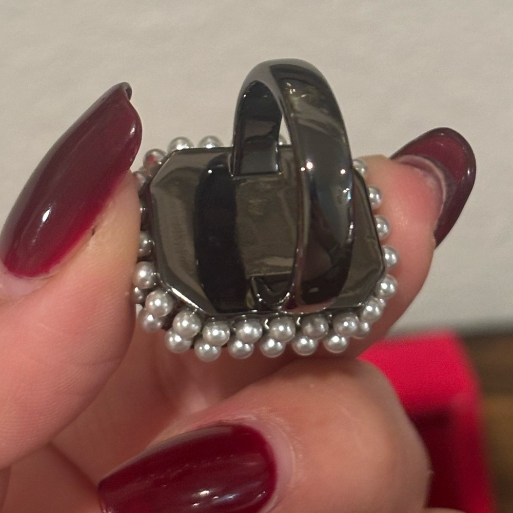 Kurt Geiger Green and Gun Metal Tone Statement Ring - Picture 8 of 9